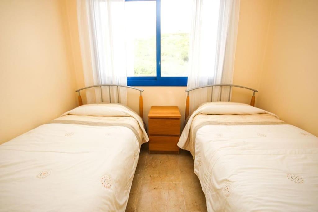 2 Bedrooms Sea And Pool View Apt In Duquesa Golf & Gardens Manilva Castillo de Sabinillas Екстериор снимка