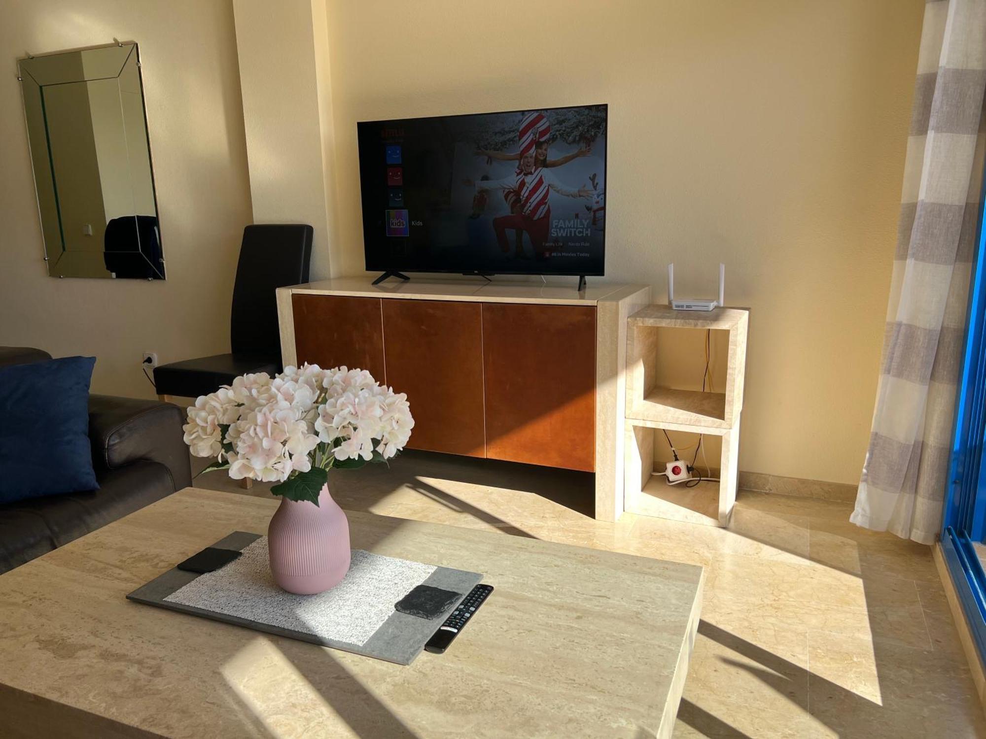 2 Bedrooms Sea And Pool View Apt In Duquesa Golf & Gardens Manilva Castillo de Sabinillas Екстериор снимка